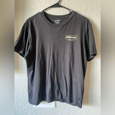 Never Worn, Just Doesn’t Fit Right On Me Billabong Shirts, Billabong, Shirt Color, Colorful Shirts, Tee Shirts, Mens Shirts, Man Shop, T Shirt, How To Wear