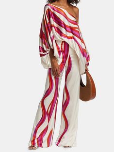 Urban Wide Leg Loose Printed Off-The-Shoulder Blouses  & Casual Pants Two Pieces Set ROSE RED-S Celana Fashion, Batwing Sleeve Top, Wide Leg Pant Suit, Afrikaanse Mode, Romper Jumpsuit, Pantalon Large, Off Shoulder Tops, Suit Fashion, Botswana