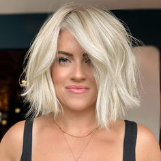 25 Editor-Approved Blonde Layered Hair Ideas To Try In 2024 Blonde Layered Hair, Beauty Hair Color, Fall Hair Cuts, Cool Short Hairstyles, Short Hair Trends, Layered Bob Hairstyles, Peinados Fáciles Para Cabello Corto, Best Short Haircuts, Haircuts For Fine Hair