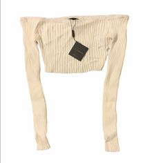 Nwt Jluxlabel Ivory Gia Ribbed Long Sleeve Crop Top -Size: Large -Measurements Approx: Bust To Bust: 14.5”(Not Stretch) -Total Length: 9” -Color: Ivory -Material: 70% Rayon/30% Nylon -Style: Long Sleeve Crop Top -Style #: Sjl60007hrt -Details: Ribbed; On/Off Shoulder; Long Sleeve; Crop Top -Condition: New W/ Tag -Photo Credit: Jluxlabel -Accurately Described & Represented -Final Sale. Backed By Pm Buyer Protection. Buyer Agrees To & Understands Condition Of Item. Elegant Ribbed Winter White Top, Elegant Cream Ribbed Tops, Fitted Ribbed Cream Top, Fitted Neutral Ribbed Top, Neutral Fitted Tops For Winter, Fitted Neutral Tops For Winter, Spring Ribbed Tops In Winter White, Fitted Neutral Winter Tops, Spring Ribbed Winter White Tops