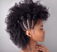 Ponytail Mohawk, Curls Ideas, Curly Mohawk Hairstyles, Bantu Knot Hairstyles, Prom Hair Updo, Curly Hair Braids, Curly Short