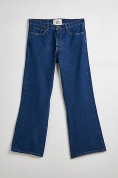 Throwback-style bell bottom jeans in 14oz. BDG denim. Relaxed fit jeans with a slouchy loose leg and wide leg openings. Only at Urban Outfitters. Features BDG Slacker relaxed fit jeans Bell bottom jeans by BDG Mid rise waist 14 oz. denim 5-pocket; zip fly Slouchy & loose fit Flared legs UO exclusive Content + Care 100% Cotton Machine wash Imported Size + Fit Model in Vintage Denim Medium is 6'2" and wearing size 32 Measurements taken from size 32 Rise: 10" Inseam: 33" Leg Opening: 12.5" | BDG Sl Streetwear Flare Jeans, Bottom Jeans, Relaxed Fit Jeans, Bell Bottom, Vintage Denim, Mens Bottom, Jeans Style, Fit Jeans, Jeans Fit