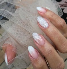 Wedding Nails Fingernail Ideas, Wedding Day Nails, Wedding Nail Art Design, French Tip Nail Designs, Lovely Nails, Short Coffin Nails, Baby Boom, Wedding Nails For Bride, Wedding Nails Design