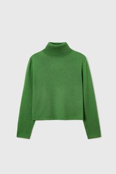 this classic piece is crafted from pure extrafine merino wool and features a high roll-neck collar. this vivid green will bring light to your outfits. it has a regular fit, making it the perfect layering piece for between the seasons. this sweater is ethically and carefully manufactured in la coruña, with japanese knitting machines and finished by hand. cordera cares for the environment by using recycled yarns with traceability certified and low environmental impact production cycle.. made in sp Japanese Knitting, Carrot Pants, Wool Turtleneck Sweater, Knitting Machines, Dream Closets, Textured Sweater, Wool Turtleneck, Recycled Yarn, Knitwear Dress