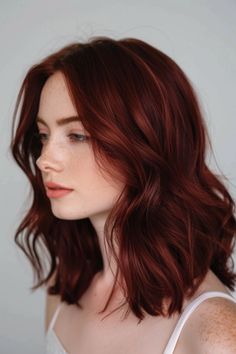 Light Brown Hair Auburn Highlights, Dark Hair Color Inspiration, Level 5 Auburn Hair Color, Dark Copper Hair Fair Skin, Cherry Auburn Hair, Pale Skin With Brown Hair, Dark Auburn Red Hair Color, Red Hair Tint On Brown Hair, Dark Auburn Hair Green Eyes