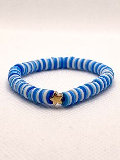 💙 | Blueberry Waves bracelet | three tone blue clay beads | stretches to fit small to medium wrist | xoxo | 💙 Bracket Clay Beads, Clay Bracelet Ideas Blue, Polymer Clay Bracelet Ideas Aesthetic, Blue Clay Bracelet Ideas, Polymer Clay Beads Bracelet Ideas, Clay Beads Aesthetic, Blue Bracelets Clay Beads, Matching Clay Bead Bracelets, Clay Bead Bracelet Patterns