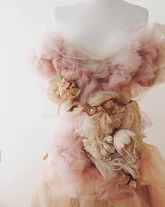 Diy Tulle Skirt, Diy Skirt, Beauty Shoot, Nov 2, Couture Gowns, Studio Portraits, Photoshoot Inspiration, Abstract Styles