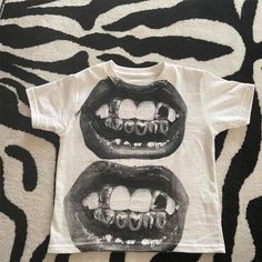 Depop Inspiration, Depop Aesthetic, Gothic Baby, T Shirt Aesthetic, Gothic Shirts, Gothic Emo, Shirt Design Inspiration, Lips Print, Baby Shorts