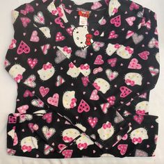 2011 Sanrio Hello Kitty Women’s Medium Pajama Top Still With The Tag Sanrio Pink, Girly Accessories, Cat Tee, Fluffy Cat, Pajama Top, Red Apple, Polka Dot Dress, Shop Wallpaper, Pink Black