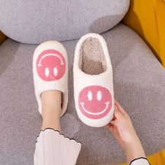 Melody Smiley Face Slippers In White/Pink Smiley Face Slippers, Smiley Face Design, Faux Fur Top, Cute Smiley Face, Yellow Smiley Face, Fur Top, Cozy Slippers, Plush Slippers, Velvet Slippers