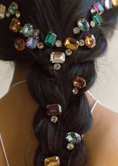 The Gemma Bobby Pin is inspired by the rich opulence of Renaissance art, unabashedly embracing jewel tones. Made of varying combinations of colorful Swarovski crystals and smaller complimentary stones, these gems are pure candy-colored fun. The Gemma Bobby Pin can be worn solo for a more subdued look, but we love creating drama with multiple colors stacked on, and mixing with the Perla Bobby Pins for a look fit for royalty. Dimensions: 2.25 x 0.75 x 0.5 inches Weight: 6g Retro Eyeliner, Luxury Hair Accessories, Fest Outfits, Jennifer Behr, Peinados Fáciles Para Cabello Corto, Bobby Pin, Luxury Hair, Aesthetic Hair, Jewel Tones