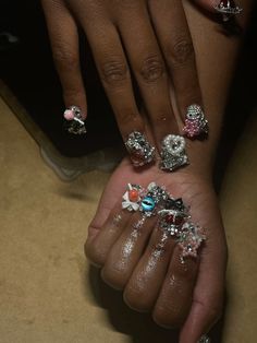 Junk Nails, Nails