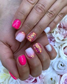 Dark Summer Nail Ideas, Summer Nail Dip Ideas, Dip Powder Nails Summer 2024, Nails With Design Ideas, Glitter Nails Ombre, Spirit Nails, May Nails, Butterfly Nail Art, Short Acrylic Nails Designs