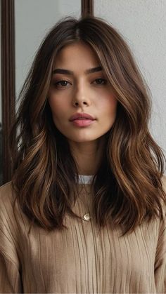 Fall Hair Trends 2024 Short, Brunette Hairstyles Medium, Over 50 Bangs, Brunette Shoulder Length Hair, Wavy Hair Mid Length, Medium Length Styles, Hair Color Mahogany, Rainy Street, Haircuts For Medium Length Hair