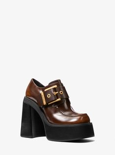 Loafer Heels Outfit, Platform Loafers Outfit, 70s Platform Shoes, Gryffindor Outfit, Platforms Shoes, Corporate Baddie, Pretty Heels, Loafers Outfit, Dream Outfits