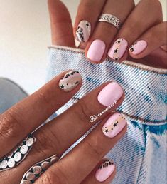 Light Colored Nails, Cute Pink Nails, Eye Nail Art, Trendy Nail Art Designs, Short Nails Art, Her Nails, Pink Nail Art, Square Acrylic Nails, Fabulous Nails