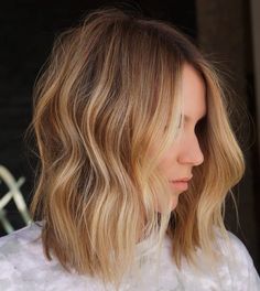 45 Hottest Textured Lob Haircuts For 2024 Wavy Lob Haircut, Fall Haircuts, Textured Lob, Lob Haircuts, Angled Bob Haircuts, Hair Contouring, Wavy Lob, Fall Hair Cuts