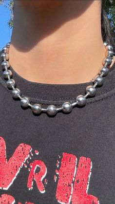 CHUNKY BALL CHAIN NECKLACE – Cyberspace Shop 333 Jewelry, Chunky Necklace Outfit, Chunky Jewelry Necklace, Disruptive Design, 90s Necklace, Chunky Silver Necklace, Necklace Length Chart, 90s Jewelry, Necklace Outfit