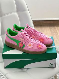 Custom Adidas, Pretty Shoes Sneakers, Cute Sneakers, Colorful Shoes, Girly Shoes