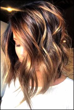 Ombre Short Hair, Easy Hair Up, Caramel Ombre, Easy Updos For Medium Hair, Short Ombre Hair, Cute Hair Colors, Haircut Types, Plaits Hairstyles, Medium Length Haircut