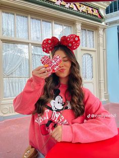 photo credit: emilynels8 Disney Photo Poses, Photo Ideas For Disney World, Cute Disneyland Pictures, Poses At Disney World, Disney Pics Aesthetic, Disneyland Poses Ideas, Disneyworld Poses Photo Ideas, Disneyland Cute Pictures, Disney Outfits Aesthetic