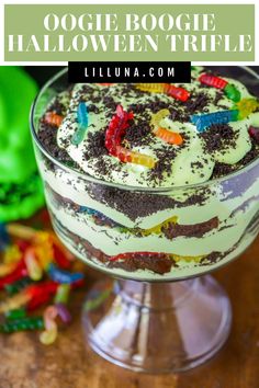 this halloween trifle is so good it's easy to make and looks delicious