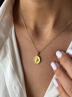 ⭐ Shine bright with our North Star Necklace - a celestial and guiding accessory that adds a touch of brilliance to your style. Get this cute jewelry made with the high quality elements✨ You can go with 925K Sterling Silver with the options of Gold, Rose Gold or White Gold finish Beautiful jewelry for everyone 💙 Details * 925K Sterling Silver → 14K Gold, Rose Gold or White Gold plated * Chain length is approximately either 18 inches  / 45 cm or 22 inches / 55 cm 18 inches (16+2 in extender) / 45 Minimalist Star Shaped Tarnish Resistant Jewelry, Celestial Yellow Gold Charm Necklaces With Star Charm, Celestial Yellow Gold Charm Necklace With Star Charm, Celestial Yellow Gold Necklace With Star Charm, Dainty Round Jewelry With Star Charm, Celestial Star-shaped Jewelry With Compass Design, Celestial Yellow Gold Charm Necklaces, Celestial Yellow Gold Charm Necklaces For Everyday, Everyday Star-shaped Yellow Gold Jewelry