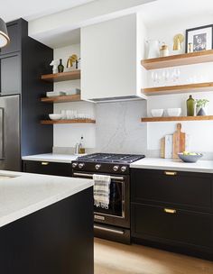 the kitchen is clean and ready to be used as an appliance for cooking