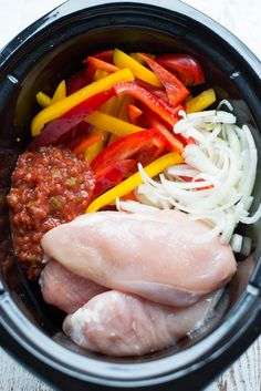 chicken, peppers and onions in the slow cooker