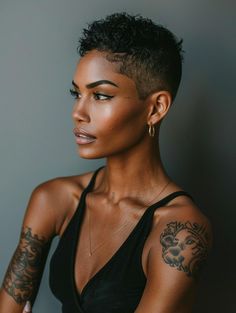 Stylish Short Haircuts for Black Women - Explore Top Styles Short Curly Fade Women, Girl Fade Haircut Black Women, Women With Fade Haircut, Buzzcut Women Black, Black Woman Fade Haircut, Black Hair Styles Short, Womens Fade Haircut Short Hair, Shaved Side Hairstyles African American, Low Haircut For Black Women