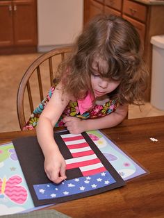 Flag Day F Kindergarten Units, Kindergarten Art Projects, Sink Or Swim, Summer Crafts For Kids, Letter Activities, Preschool Theme