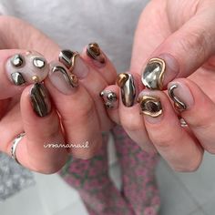 https://www.instagram.com/p/Cep_C-nJecv/?igshid=MDJmNzVkMjY= Lola Nails, Junk Nails Short, Beginner Nail Designs, Spirit Finger, Nail Glam, Matte Nails Design, Glam Nails, Minimalist Nails, Dope Nails