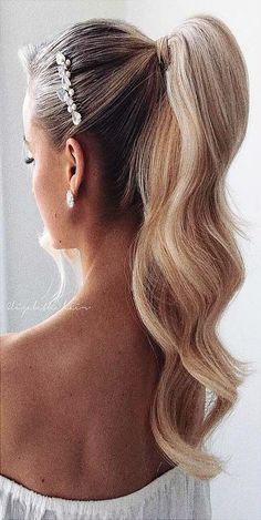 Curled Pony Tailed Hairstyle, Reception Pony Hairstyles, Bridal Pony, Gala Hair, Wedding Ponytail Hairstyles, Prom Hair Up, Bridal Ponytail, Easy And Beautiful Hairstyles, Wedding Ponytail