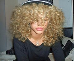 Nada Adelle Big Curly Hair, Dyed Hair Inspiration, Curly Hair Inspiration, Hair Crush, Big Hair, Aesthetic Hair, Curly Hair Styles Naturally