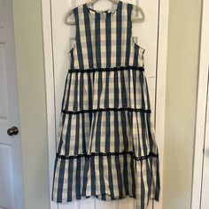 Madewell Blue Gingham Dress With Pockets. Blue Plaid Midi Dress For Summer, Blue Plaid Summer Midi Dress, Blue Sleeveless Plaid Dress For Picnic, Sleeveless Blue Plaid Dress For Picnic, Blue Cotton Midi Dress For Picnic, Blue Gingham Dress, Madewell Dresses, Blue Gingham, Gingham Dress