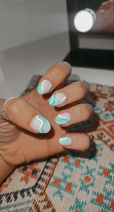 Summer Nails Inspiration Natural Nail, Short Gel Nail Designs Summer Simple, Beachy Square Nails, Beach Nails Vacation Simple Square, Swimming Nails, Boho Summer Nails, Nailart Summer, Nail Square, Preppy Nails