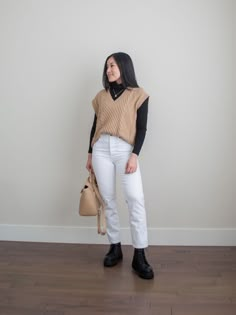 Spring Sweater Vest Outfit, Vest With Turtleneck Outfit, Turtleneck Sweater Vest Outfit, White Turtleneck Outfit Layer, Sweater Vest Turtle Neck, Turtleneck Top Outfit, How To Style Sweater Vest, Smart Casual Outfits For Women, Jean Vest Outfits