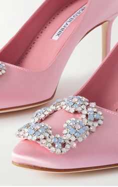 Pink Manolo Blahnik Shoes, Manolo Heels, Manolo Blahnik Pink, Manolo Blahnik Pumps, Manolo Blahnik Hangisi, Manolo Blahnik Heels, Manolo Blahnik Shoes