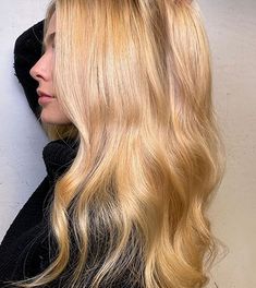 Butterscotch Blonde Hair Color Formulas | Wella Professionals Golden Honey Blonde Hair Caramel, Bright Golden Blonde Hair, Blonde Hair Color Formulas, Butterscotch Blonde Hair, Natural Blonde Hair Dye, Light Golden Blonde Hair, Warm Golden Blonde Hair, Butterscotch Hair, Gold Blonde Hair