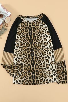 Leopard Striped Splicing Long Sleeve Tee Spliced Stretch Tops For Fall, Patchwork Stretch Tops For Fall, Stretch Long Sleeve Patchwork Tops, Stretch Patchwork Long Sleeve Tops, Cheetah Style, Autumn Sleeve, Long Sleeve Tees Women, Pullover Designs, Fine Fabric