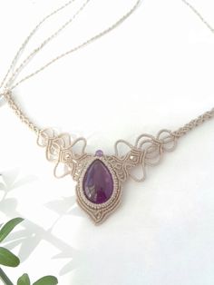 Purple Amethyst Jewelry For Festival, Purple Bohemian Choker Jewelry, Bohemian Purple Choker Jewelry, Handmade Amethyst Bohemian Jewelry, Handmade Bohemian Amethyst Jewelry, Bohemian Amethyst Necklace In Purple, Bohemian Purple Crystal Necklaces, Bohemian Purple Gemstone Crystal Necklace, Bohemian Amethyst Purple Necklace