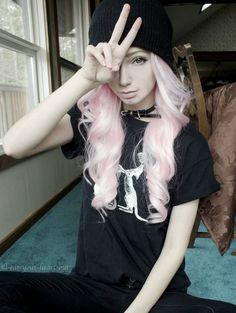 pastel goth | Tumblr Goth Hair, Pastel Grunge, Goth Girl, Scene Hair, Pastel Hair, Emo Girls