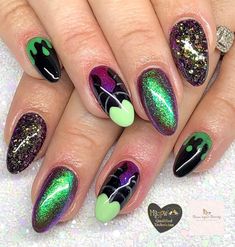 Disney Nails Malificent, Maleficent Inspired Nails, Maleficent Nails Designs, Haunted Mansion Nails Disney, Gelish Halloween, Maleficent Nail Art, Disney Villain Nails, Oogie Boogie Nails