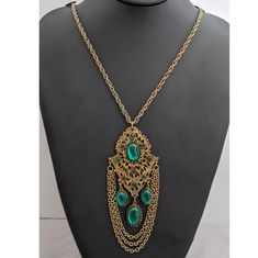 Great Vintage Condition, No Noticed Wear. No Missing Or Damaged Rhinestones. Not Marked But Very Well Made. Made In The 1970's. Refer To The Photos For Size. Offers And Bundles Welcome. Jewelry Vintage, Green Gold, Green And Gold, Vintage Gold, Womens Jewelry Necklace, Vintage Ladies, Vintage Jewelry, Jewelry Necklaces, Bundles