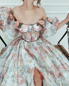 Matoshi Dress, Teuta Matoshi, Rose Gown, Fantasy Dress, Marchesa, Elie Saab, Prom Gown