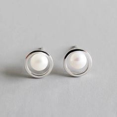 LOVCIA Jewelry Sterling Silver Stud Earrings, Circle Studs, Natural Pearl, Silver Stud Earrings, Sterling Silver Studs, Metal Material, Sterling Silver Earrings Studs, Natural Pearls, Earring Backs