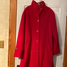 Stunning Shade Of Blood Red , Welt Pockets, Side Vents, Cuff Details, High Neck. Really Gorgeous! It’s A Generous Fit For A 10. Dennis Basso, Wool Winter Coat, Blood Red, Cuff Detail, Red Wool, Welt Pocket, Winter Coat, Trench Coat, Jackets & Coats