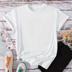 Lasaky - Stylish and Comfortable Plus Size Womens Casual T-shirt with Solid Color, Short Sleeves, and Slight Stretch, Round Neck Womens Casual, Casual T Shirt, Plus Size Casual, Olivia Mark, Casual T Shirts, Neck T Shirt, Knit Fabric, Casual Women, Collar Styles