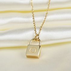 --LosAngelesMinimalist-- Padlock Necklace, 18K Gold Plated Lock, Necklaces For Him, Padlock With Letter, Steel Padlock, Everyday Necklace, Minimalist Lock Necklaces Material: High Quality Stainless Steel 2 inches Adjustable length available Finish: 18K Gold, Rose Gold, Silver We craft our jewelry with a passion for customer satisfaction. Most of our products are crafted by order. Stainless steel products are plated with vary of materials as 18K Gold, Rose Gold, or Silver depending on your choice Lock Necklaces, Padlock Necklace, Lock Necklace, Couple Necklaces, Everyday Necklace, Necklace Minimalist, Birth Month Flowers, Mom Necklace, Floral Necklace