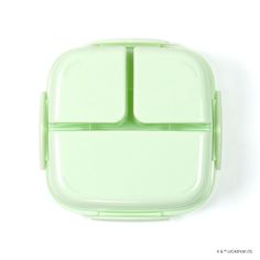 For Out of This World Adventures & School Lunch: Pack lunch or some snacks in this cool green bento box that features the adorable Grogu on the snap lid Dividers for Organization, Ice Pack for Freshness: Designed to make lunchtime enjoyable, convenient and tasty, the box’s dividers keep your fruit, pasta, veggies and even dip cleanly separated, while the ice pack ensures your food stays cold and fresh Leakproof with Easy to Open, Secure Lock Lid: The secure locking lid helps food and liquids sta Pasta Veggies, Cool Green, Pack Lunch, Ice Pack, School Lunch, Lunch Time, Bento Box, Out Of This World, This World